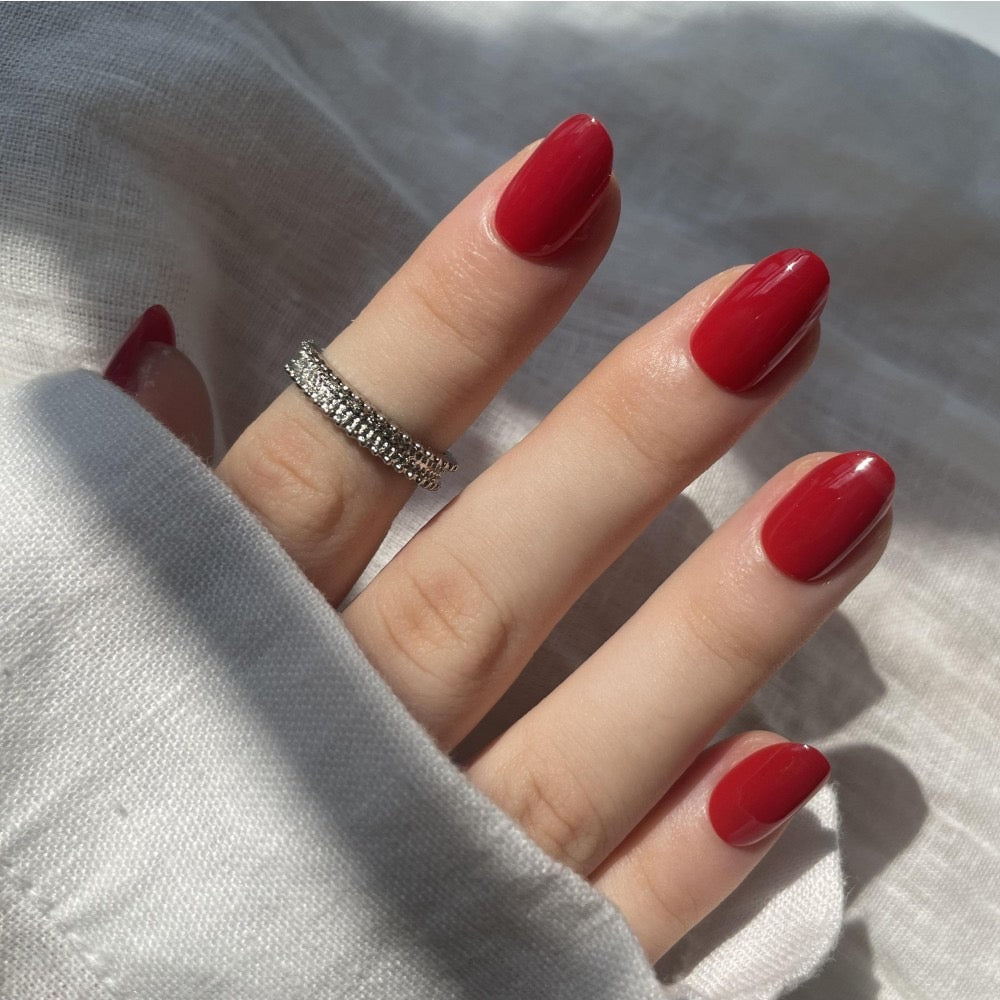 Luxury Classic Red Press-On Nails | Glossy Short Oval | 32 nail sizes