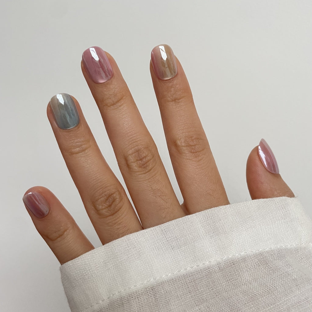 Multi-Tone Marble Press-On Nails – Short Squoval Shape | 32 Nail sizes